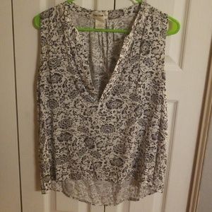 Nice v neck tank top